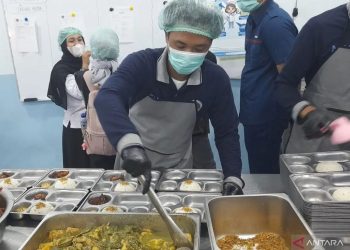 Program MBG Distribusikan Makanan Segar dan Kering untuk Anak Sekolah dan Wilayah 3T