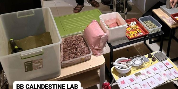 Polda Metro Jaya Bongkar Laboratorium Gelap Ekstasi dan Happy Water di Cipinang