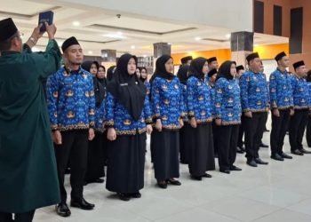 Wabup Kubu Raya: Pengangkatan PNS Adalah Amanah Besar