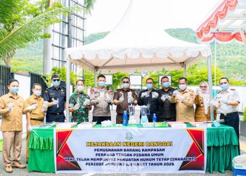 Kejaksaan Negeri Banggai Lakukan Pemusnahan Barang Bukti dari 28 Kasus