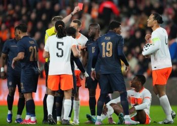 Belanda dan Ekuador Berbagi Angka 1-1 di Philips Stadion