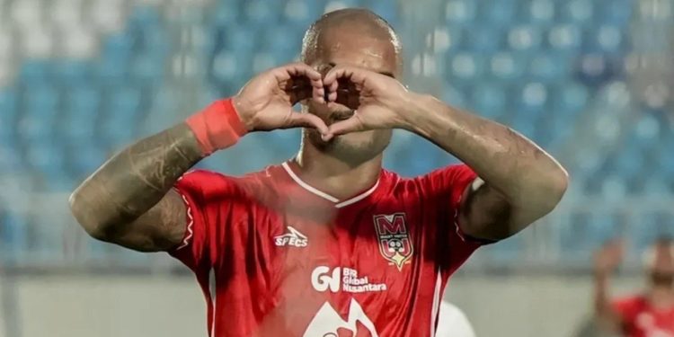 Arema FC dan Malut United Berakhir Imbang 1-1 di Kanjuruhan