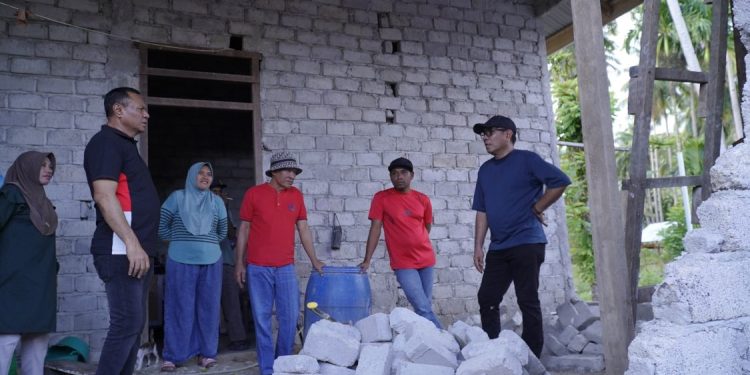 Wali Kota Tidore Pantau Kerusakan Pascagempa di Oba