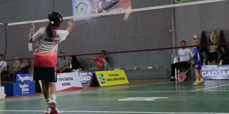 Ratusan Atlet Bulutangkis Berlaga di Industropolis Cup untuk HUT Batang