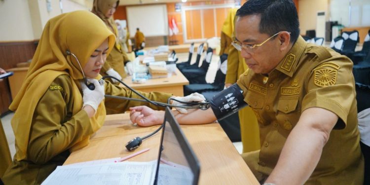 Pemeriksaan Kesehatan ASN Dilakukan Pemkot Probolinggo untuk Jaga Kinerja