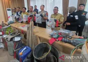 Polresta Banyumas Tangkap Tiga Tersangka Penambangan Emas Ilegal
