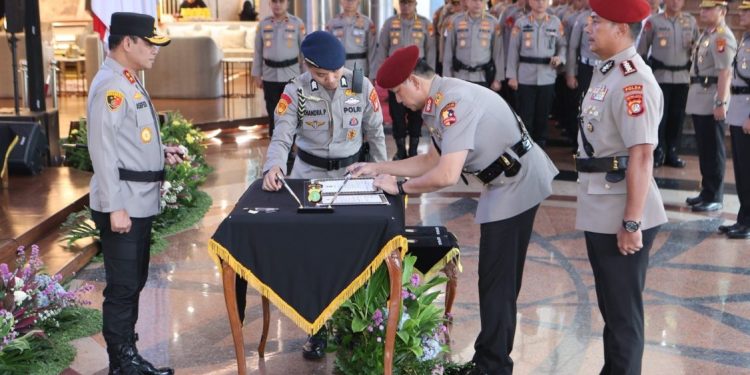 Kapolda Metro Jaya Pimpin Sertijab, Tekankan Pentingnya Soliditas