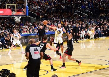 Stephen Curry Kembali Bermain, Cetak 29 Poin Meski Warriors Kalah