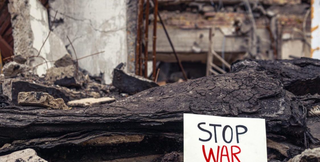 Perang: Naluri Manusia dan Pengaruh Sejarah