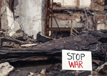 Perang: Naluri Manusia dan Pengaruh Sejarah