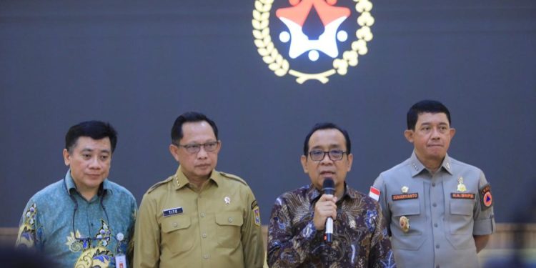 Menko PMK Fokus pada Percepatan Pemulihan Pascabencana di Sumatra