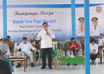 Wamentrans Serahkan Sertifikat Tanah untuk Transmigran di Gorontalo