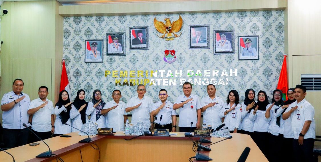Pengukuhan Pejabat Fungsional di Banggai untuk Tingkatkan Layanan Investasi