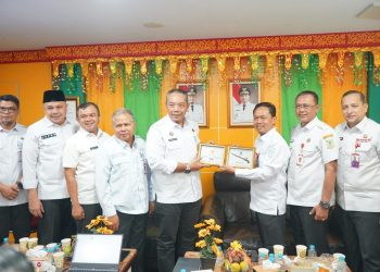 Kota Jambi Tingkatkan Layanan Perizinan Bangunan dengan Belajar dari Pekanbaru