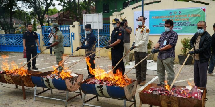 Bea Cukai Langsa Musnahkan Rokok Ilegal Senilai Rp1,29 Miliar