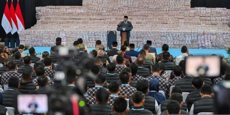 Presiden Prabowo: Hukum Adalah Alat Penting untuk Melindungi Kekayaan Negara