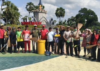 Tugu Keris Pragaan Jadi Contoh Kawasan Bersih di Sumenep