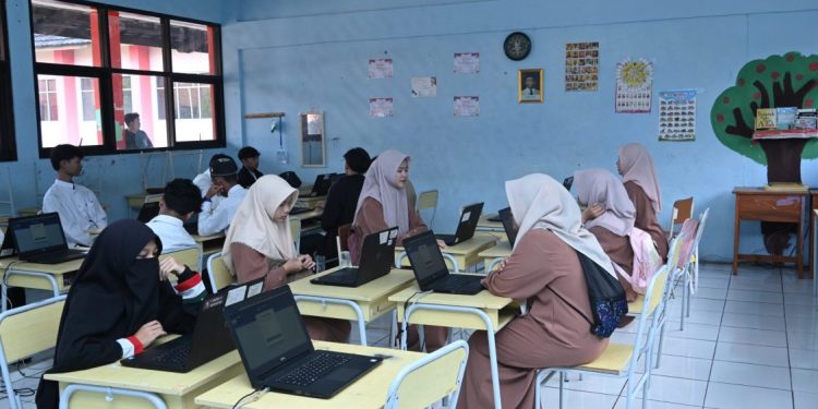 Pelaksanaan TKA Inklusif di Bandung Libatkan Siswa ABK dan Paket B