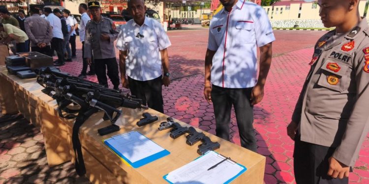Sie Propam Polres Kutai Timur Lakukan Pemeriksaan Senjata Api Personel