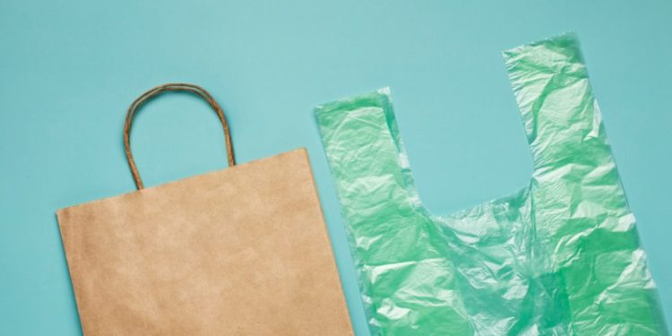 Kenaikan Harga Plastik Ancam Keberlangsungan UMKM, Ekonom UGM Serukan Dukungan Pemerintah