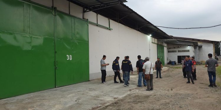 Bareskrim Polri Sita Ribuan Ponsel Ilegal dari Lima Gudang di Jakarta