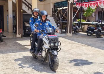 Diskominfosandi Hulu Sungai Utara Mulai Gunakan Motor Listrik untuk Operasional