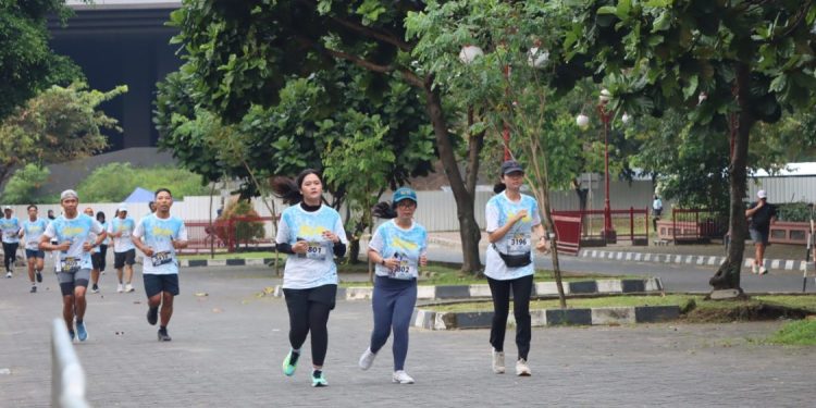 Ribuan Peserta Ramaikan Fun Run “Smile to Smile” FKG UGM