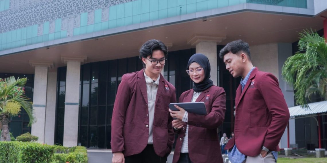 Empat Program Studi Telkom Surabaya Dapatkan Akreditasi Unggul