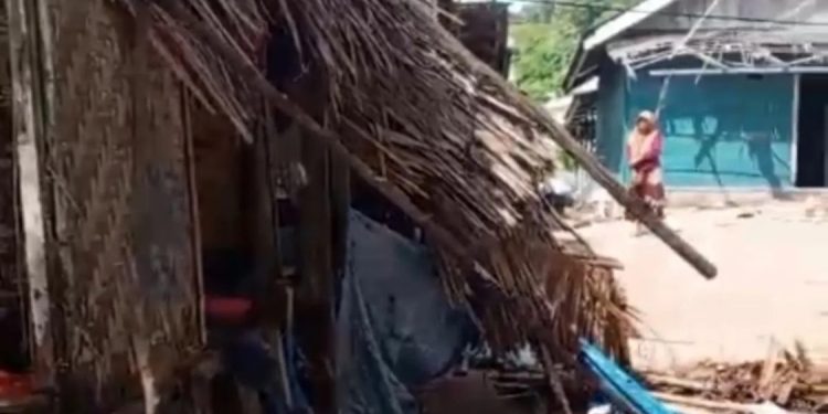 Gelombang Laut Tinggi Rusak Belasan Rumah di Banggai Laut, Sulteng