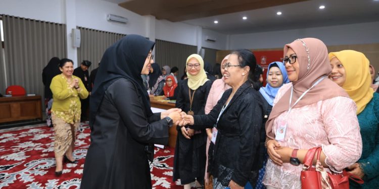 Bupati Banyuwangi Ajak Perempuan Berperan Aktif dalam Pembangunan Daerah