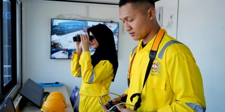 Tiga Program Studi Poltekpel Surabaya Dapatkan Akreditasi Unggul