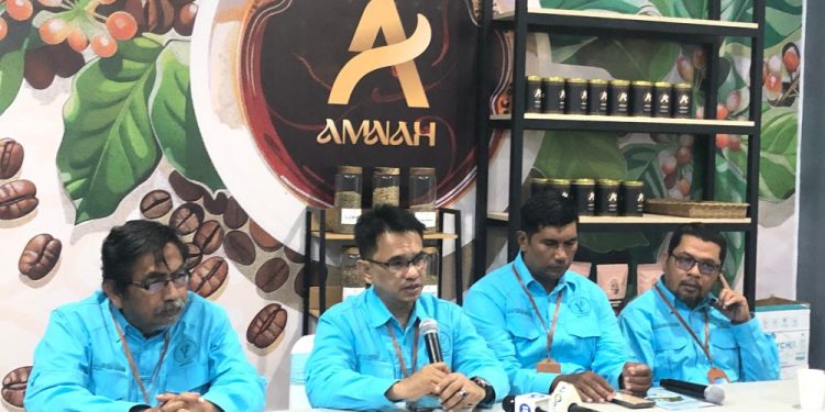Yayasan AMANAH Luncurkan Alat Uji Minyak Nilam Standar Internasional