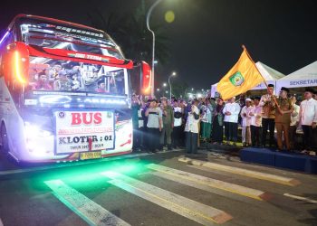 Gubernur Banten Resmi Berangkatkan Jemaah Haji dari Asrama Cipondoh