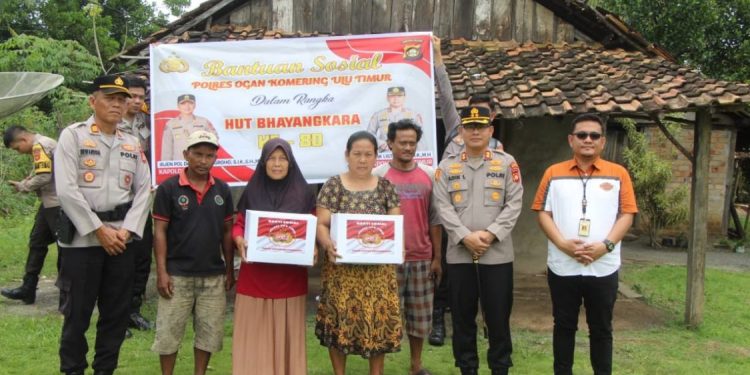 Polres OKU Timur Salurkan Bantuan Pangan Sambut Hari Bhayangkara ke-80