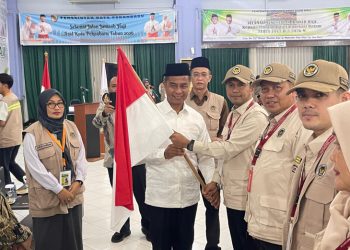 Bupati Kampar Lepas 453 Jemaah Haji, Pesan Kekompakan Disampaikan