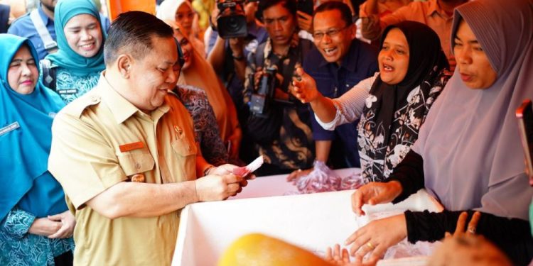 Pemprov Riau Adakan Operasi Pasar Murah untuk Stabilkan Harga dan Stok Pangan