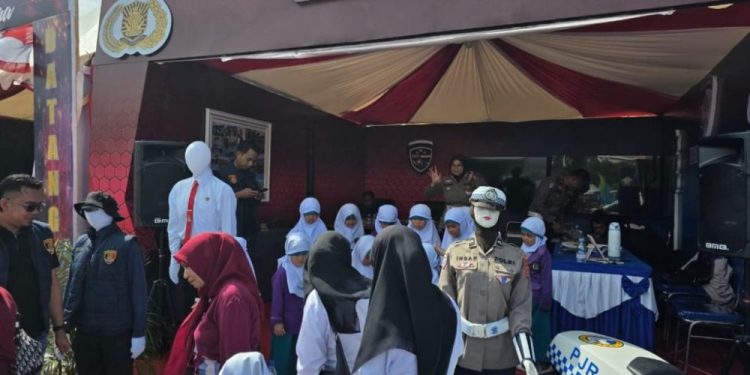 Ditlantas Polda Sultra Sediakan Layanan SIM dan Konsultasi di Stand Pelayanan