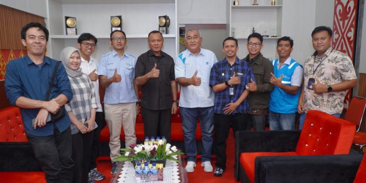 Pemkot Tidore Dukung Penuh Pembangunan Lapangan Mini Soccer oleh PLTU