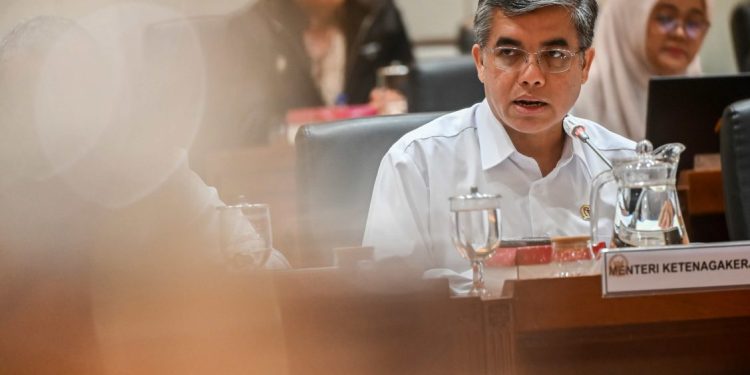 Menaker Ajak Serikat Pekerja Tingkatkan Keterampilan Hadapi Perubahan Kerja