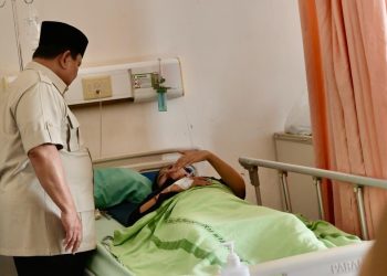 Presiden Prabowo Kunjungi Korban Kecelakaan Kereta di Bekasi