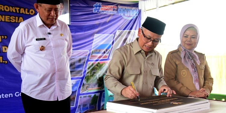 Wakil Menteri Pendidikan Resmikan Revitalisasi 29 Sekolah di Gorontalo