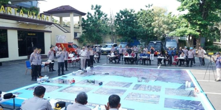 Polres Jakarta Utara Laksanakan Latihan Tactical Floor Game Menjelang Hari Buruh