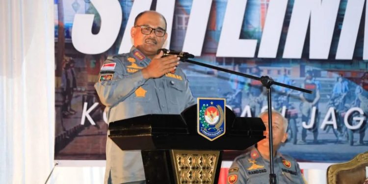 Kemendagri Tingkatkan Peran Satlinmas untuk Ketertiban Umum