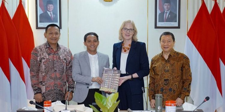 Kemenhut dan Ford Foundation Tingkatkan Kolaborasi untuk Pengakuan Hutan Adat