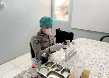 Tim Biddokkes Polda Kaltim Lakukan Pemeriksaan Keamanan Makanan di Balikpapan