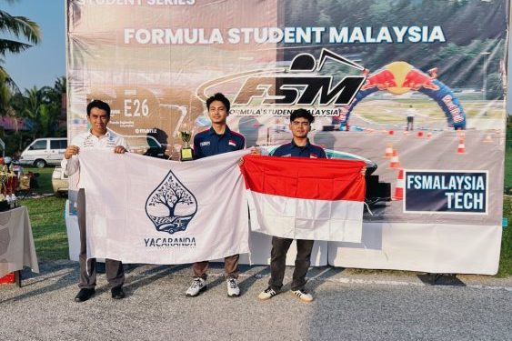 Tim Yacaranda UGM Raih Juara Pertama di Kompetisi Mobil Listrik Malaysia