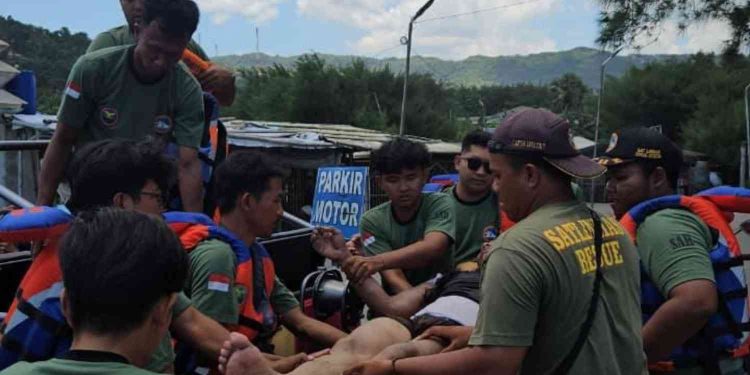 Tiga Wisatawan Terseret Arus di Pantai Parangkusumo Bantul Berhasil Diselamatkan Petugas Gabungan