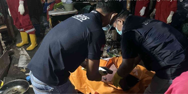 Mayat Pria Tanpa Identitas Ditemukan Membusuk di Kamar Kos Banguntapan Bantul, Diduga Meninggal Lebih dari 12 Jam