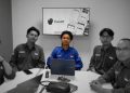 Foto Sarwo Miju (Tengah) Mahasiswa Prodi Sistem Informasi Universitas Alma Ata