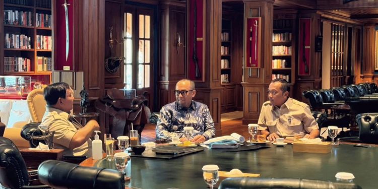 Presiden Prabowo Gelar Rapat Terbatas dengan PPATK dan Mensesneg di Hambalang, Bahas Apa?